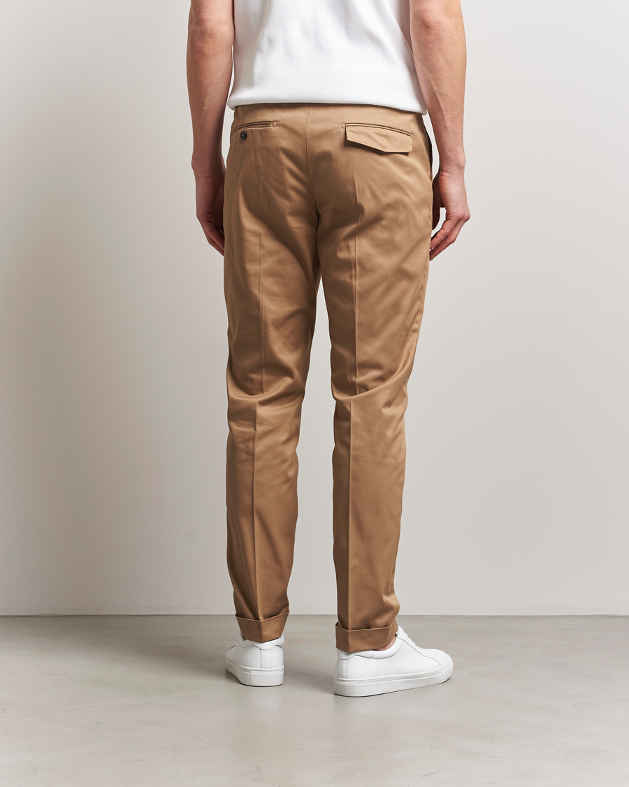 Heren | Broeken | Tiger of Sweden | Tenuta Pleated Cotton Trousers Beige