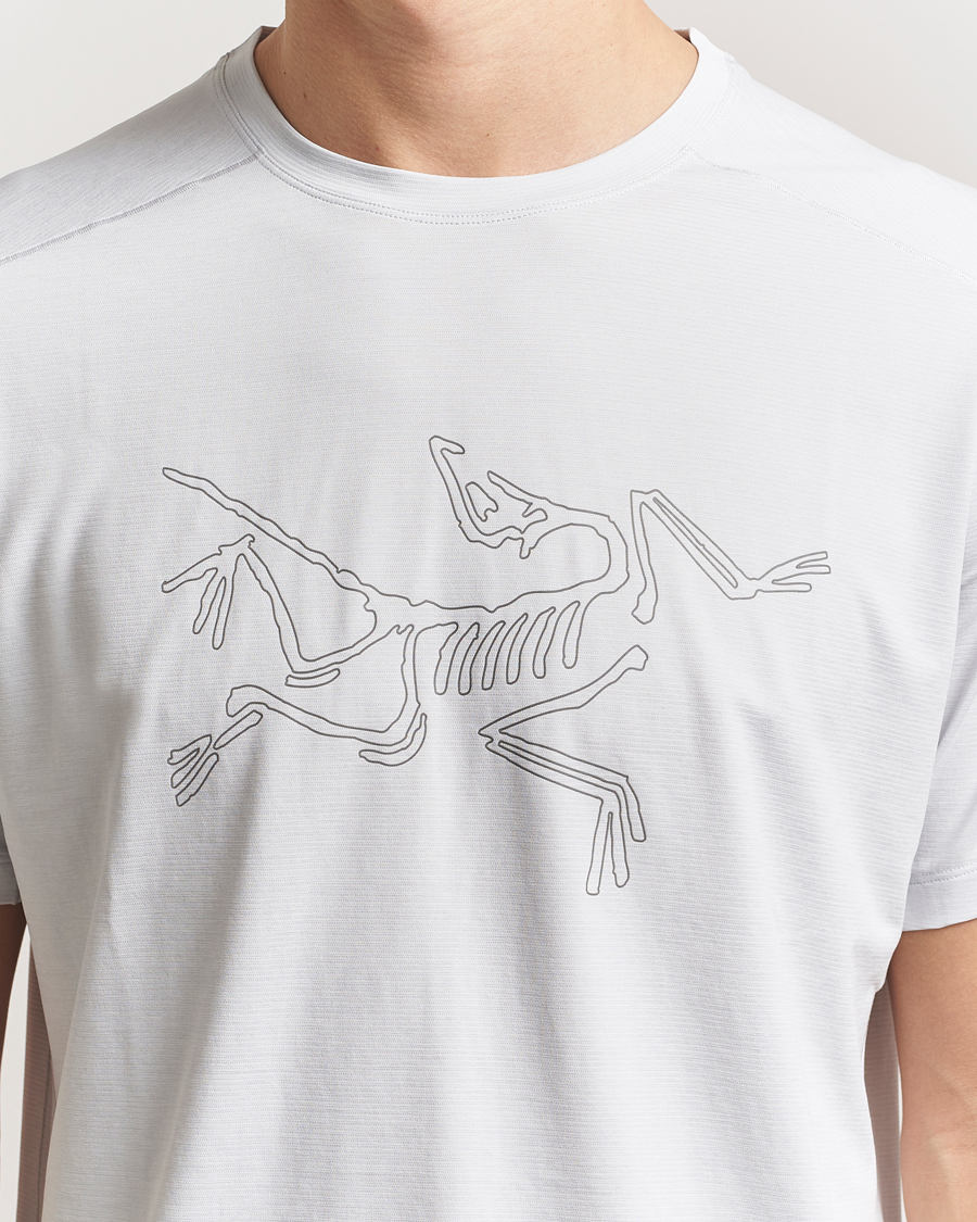 Heren | T-shirts | Arc'teryx | Cormac Bird Logo Crew Neck T-Shirt Atmos Heather