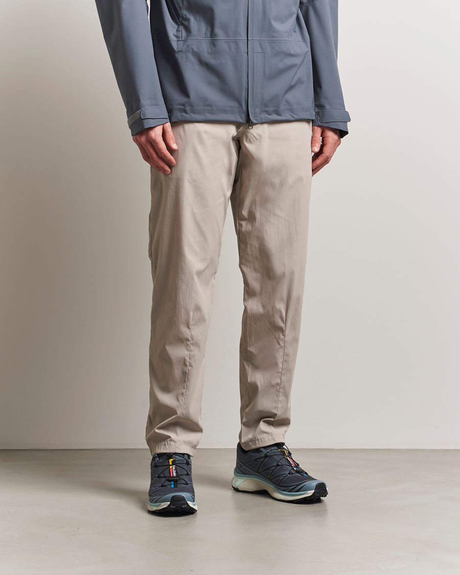 Heren | Broeken | Houdini | Wadi Ultralight Pants Sandstorm