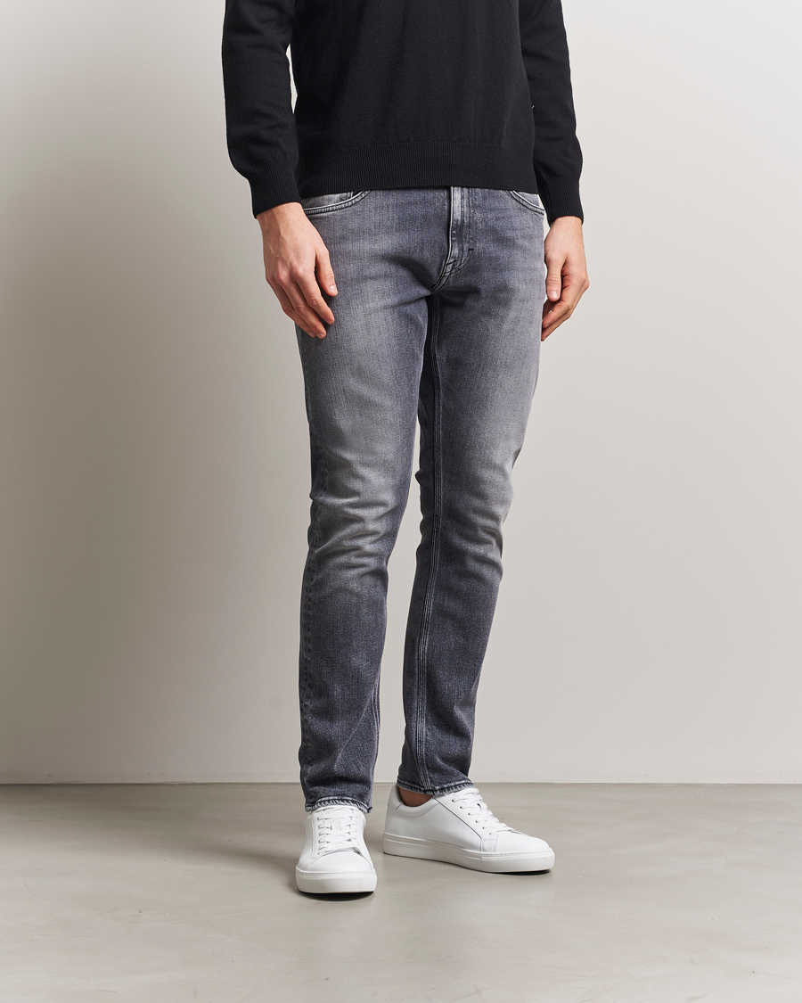Heren | Jeans | Tiger of Sweden | Pistolero Stretch Cotton Jeans Washed Black