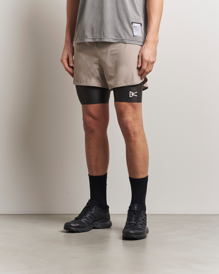 Heren | Korte broek | District Vision | Layered Pocket Trail Shorts Khaki