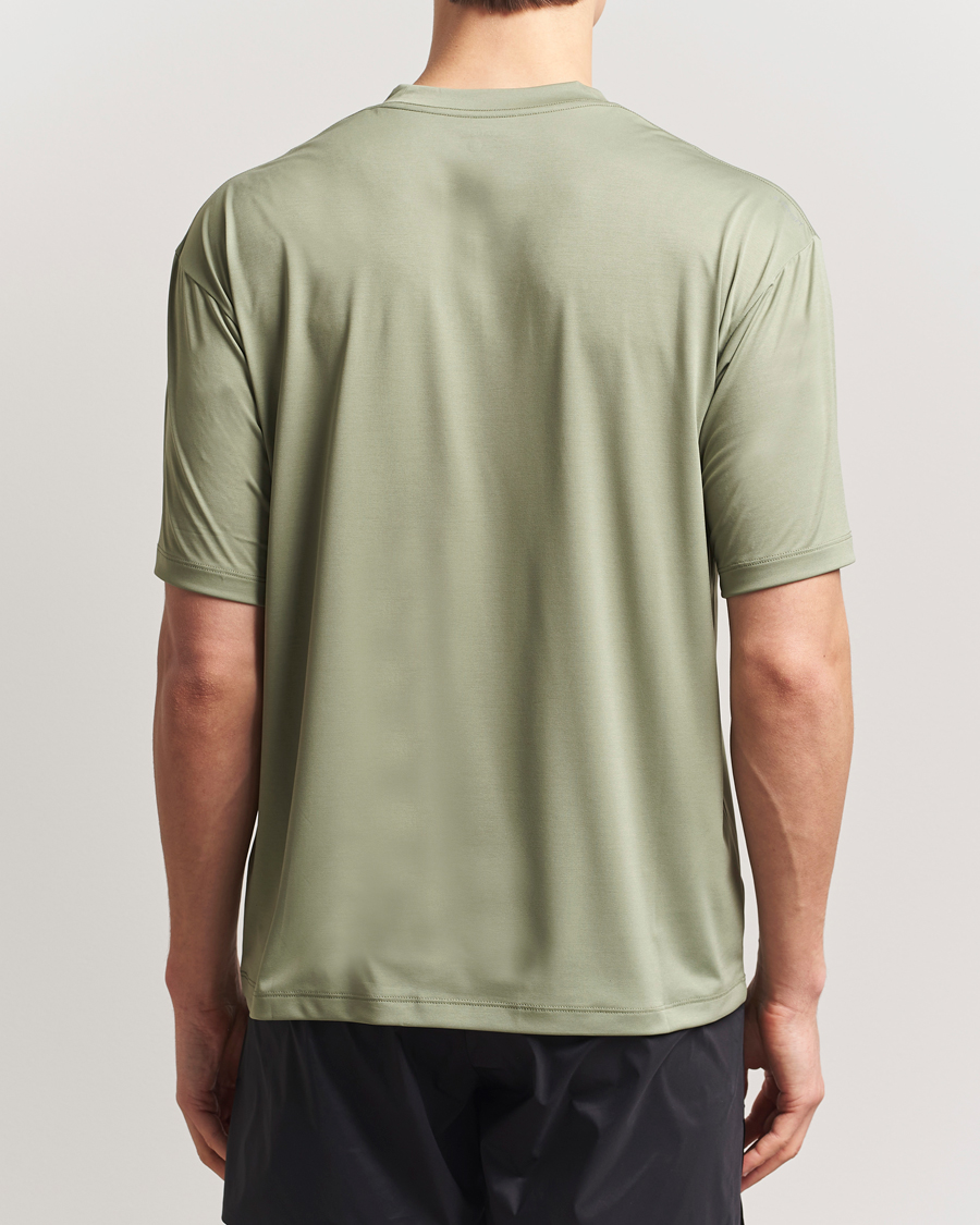 Heren | T-shirts | Satisfy | AuraLite T-Shirt Oil Green