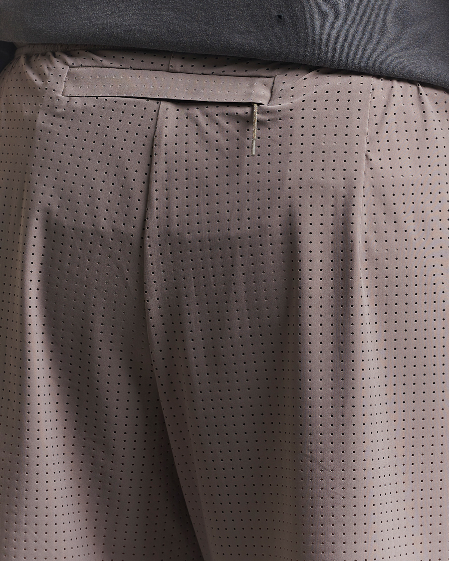 Heren | Korte broek | Satisfy | Space-O 5 Inch Shorts Taupe