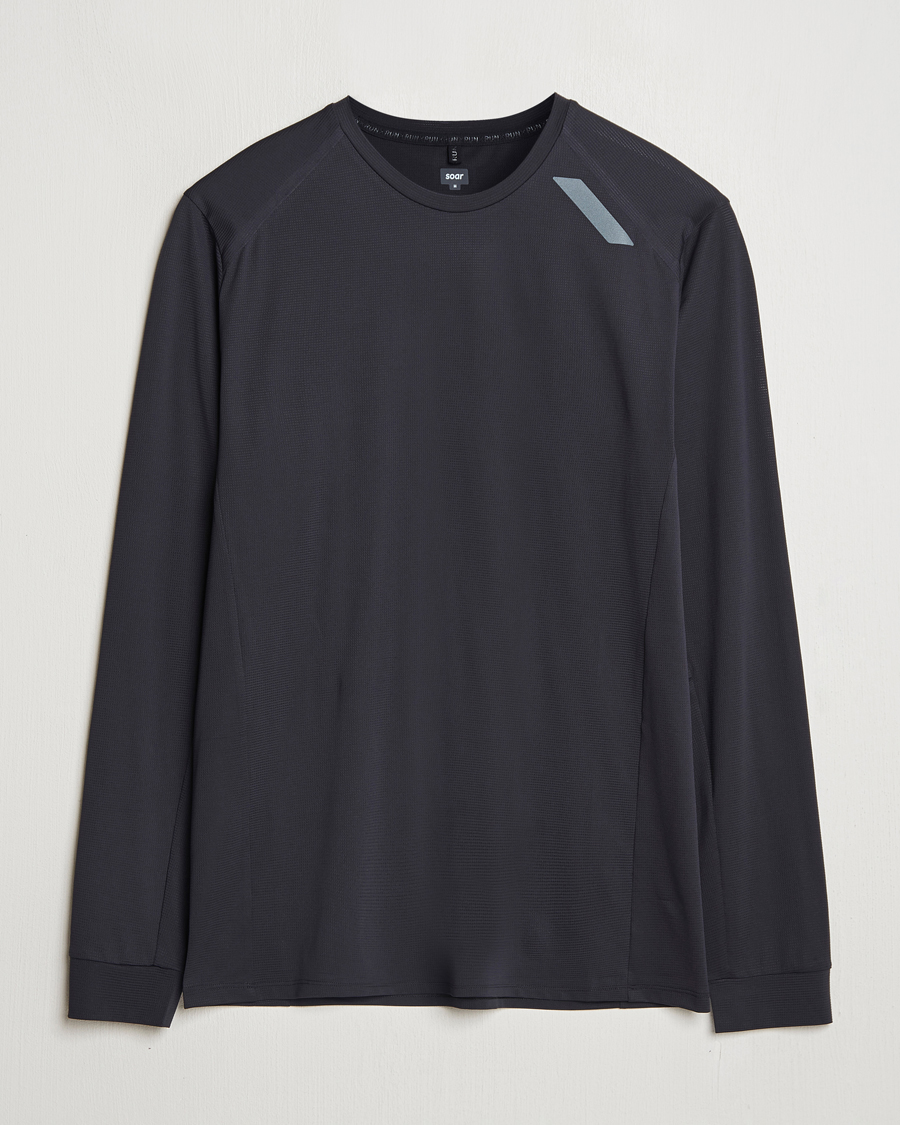 Heren | T-shirts | SOAR Running | Long Sleeve Tech Tee Black