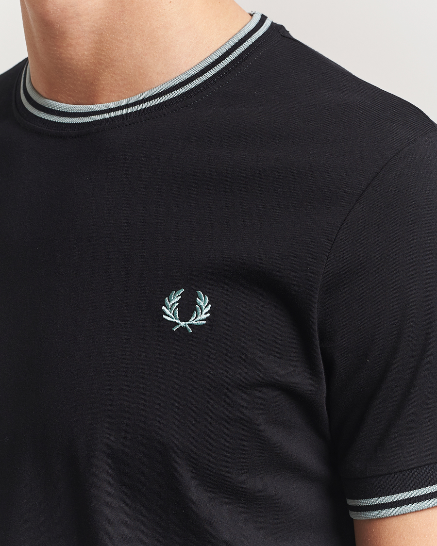 Heren | T-shirts | Fred Perry | Twin Tipped T-Shirt Dark Navy