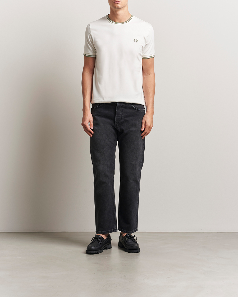 Heren | T-shirts | Fred Perry | Twin Tipped T-Shirt Light Ecru
