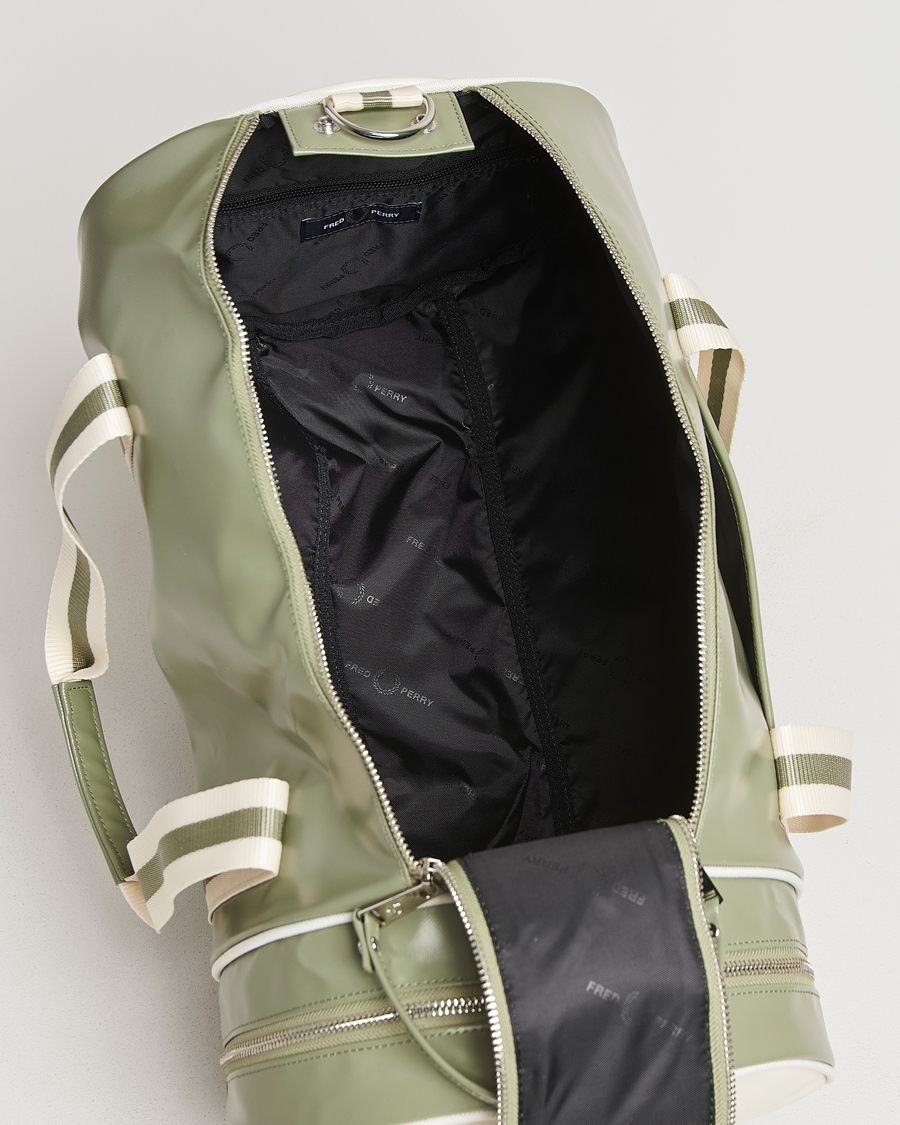 Heren | Tassen | Fred Perry | Classic Barrel Bag Olive Mint/White