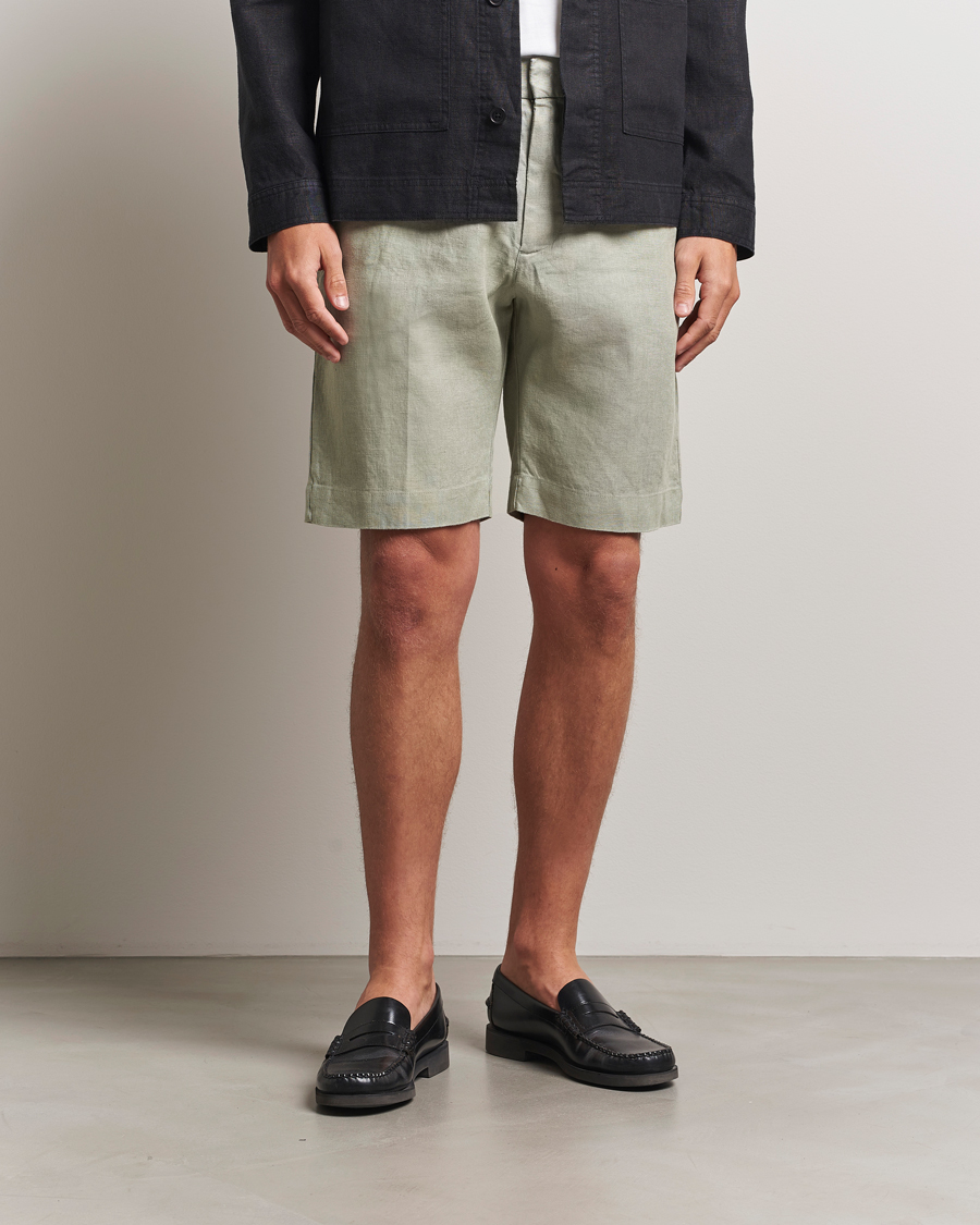Heren | Korte broek | NN07 | Billie Pleated Linen Drawstring Shorts Sage Green
