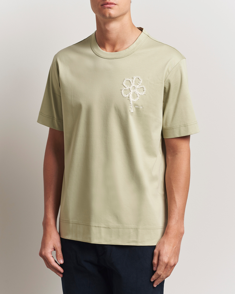 Heren | T-shirts | NN07 | Pedro Embroidered Flower T-Shirt Sage Green