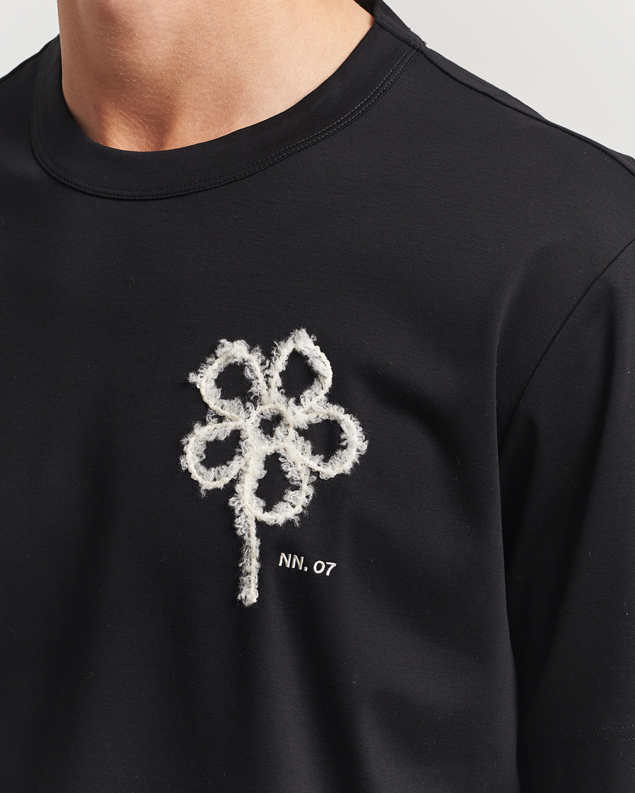 Heren | T-shirts | NN07 | Pedro Embroidered Flower T-Shirt Black
