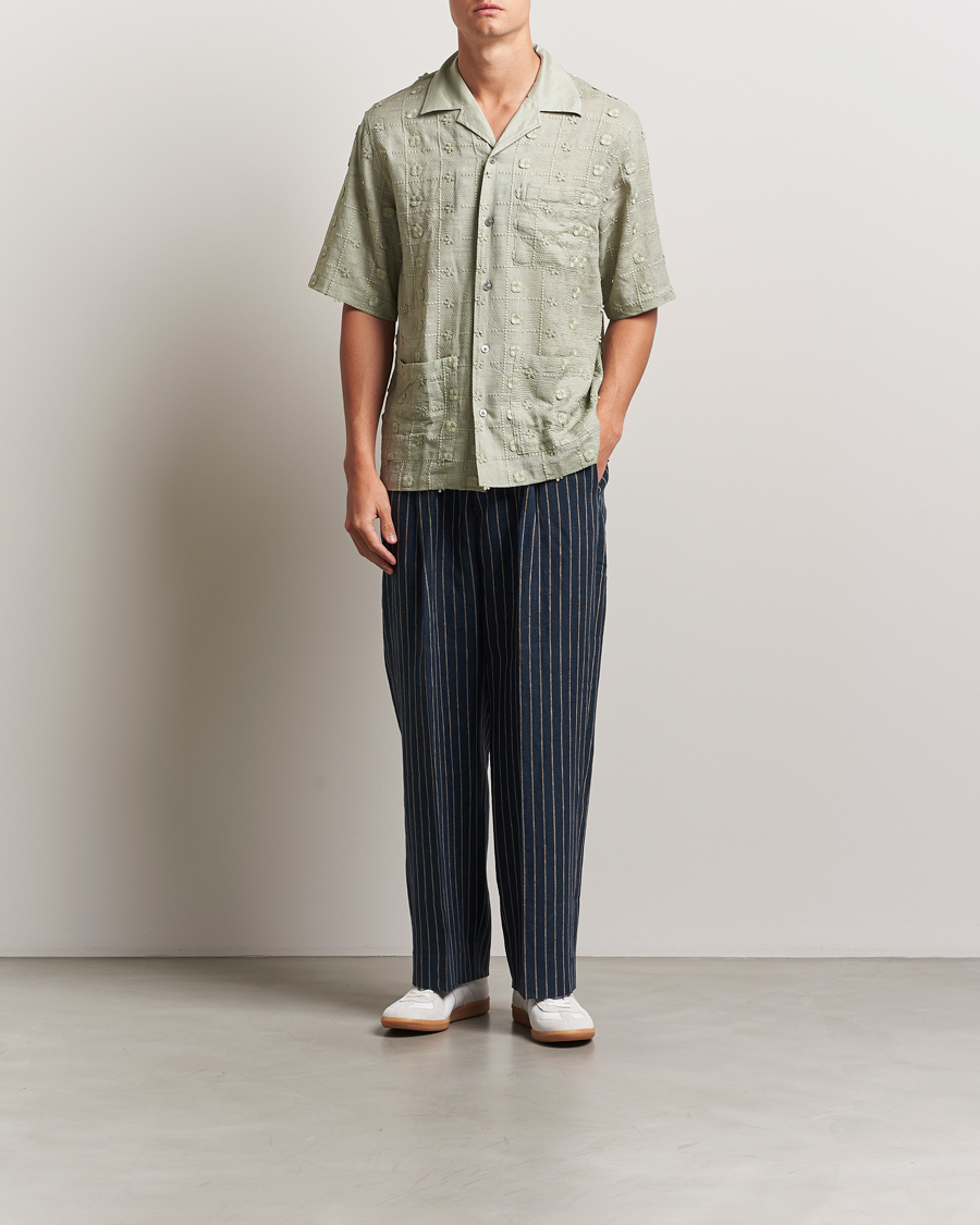 Heren | Overhemden | NN07 | Ben Lyocell Fil-Coupé Embroidery Anglaise Shirt Sage Green