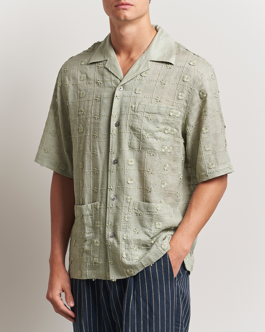 Heren | Overhemden | NN07 | Ben Lyocell Fil-Coupé Embroidery Anglaise Shirt Sage Green