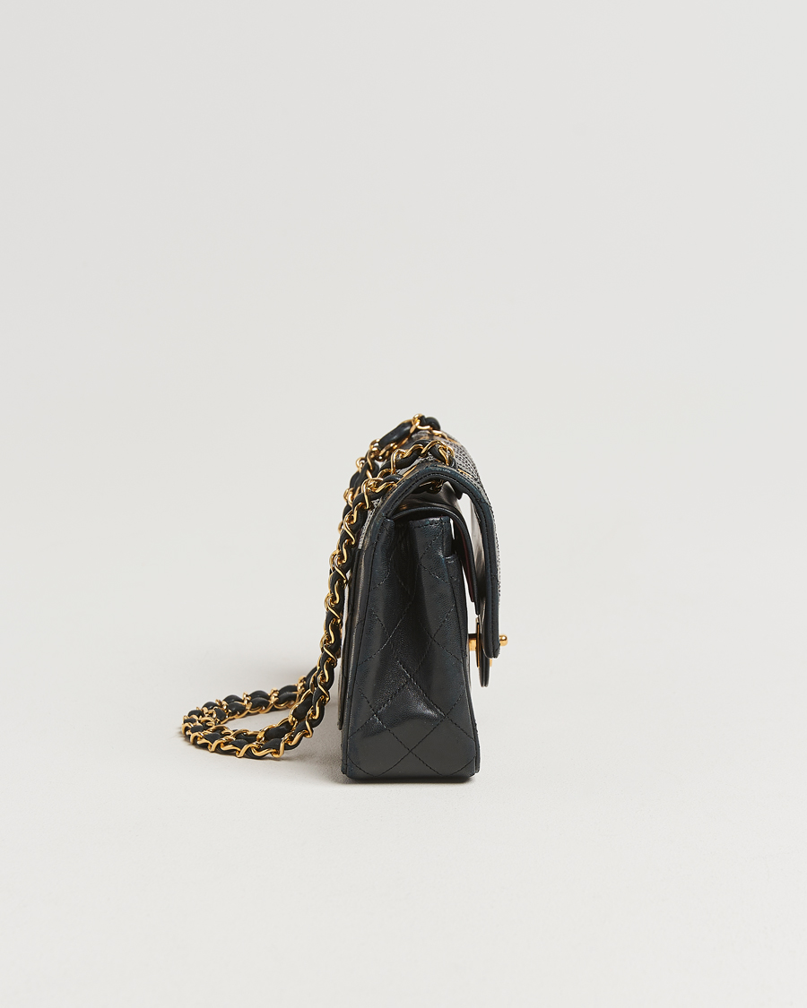 Heren | Gifts for Her | Chanel Pre-Owned | Classic Double Flap Small Lambskin Black