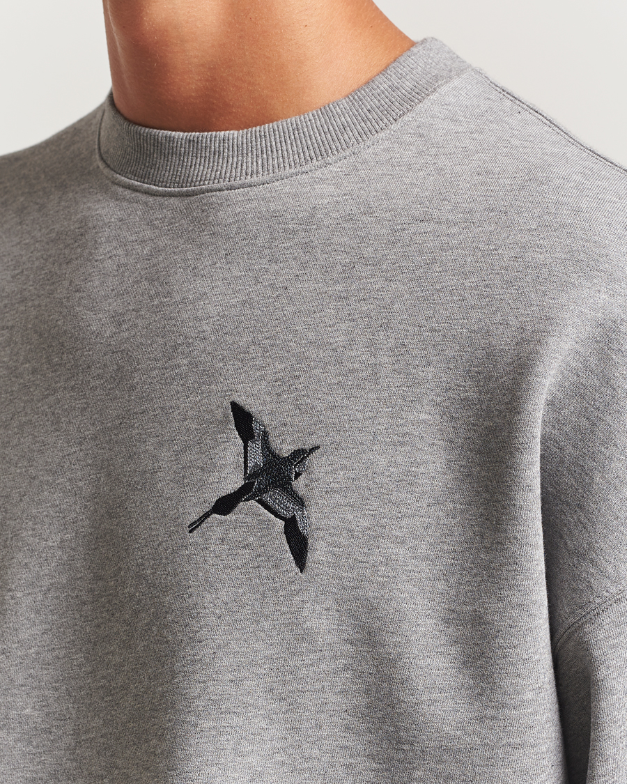 Heren | Truien | Axel Arigato | Micro Bee Bird Sweatshirt Grey Melange