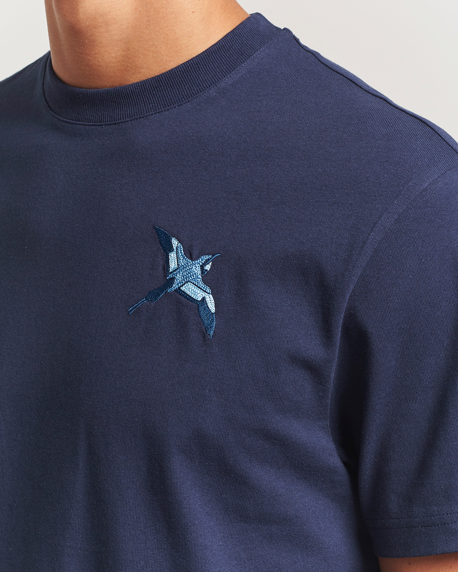 Heren | T-shirts | Axel Arigato | Micro Bee Bird T-Shirt Navy