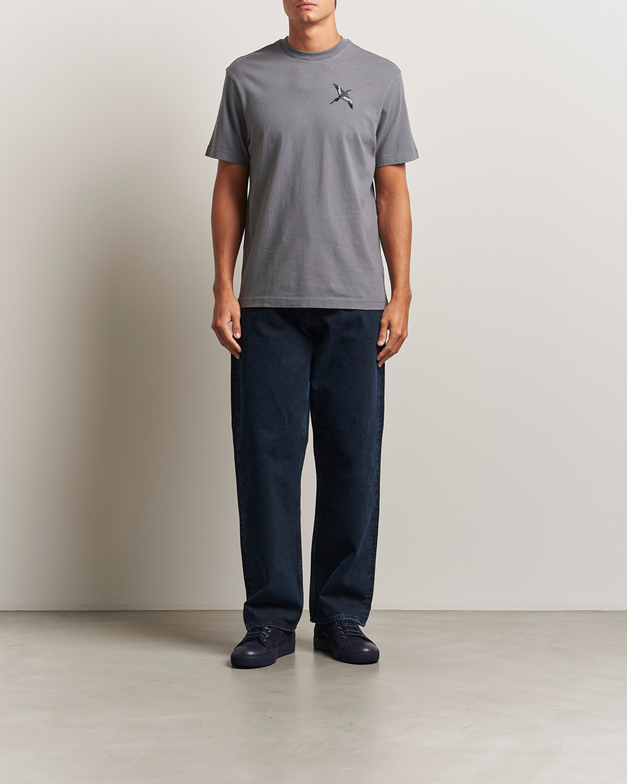Heren | T-shirts | Axel Arigato | Micro Bee Bird T-Shirt Steel Grey
