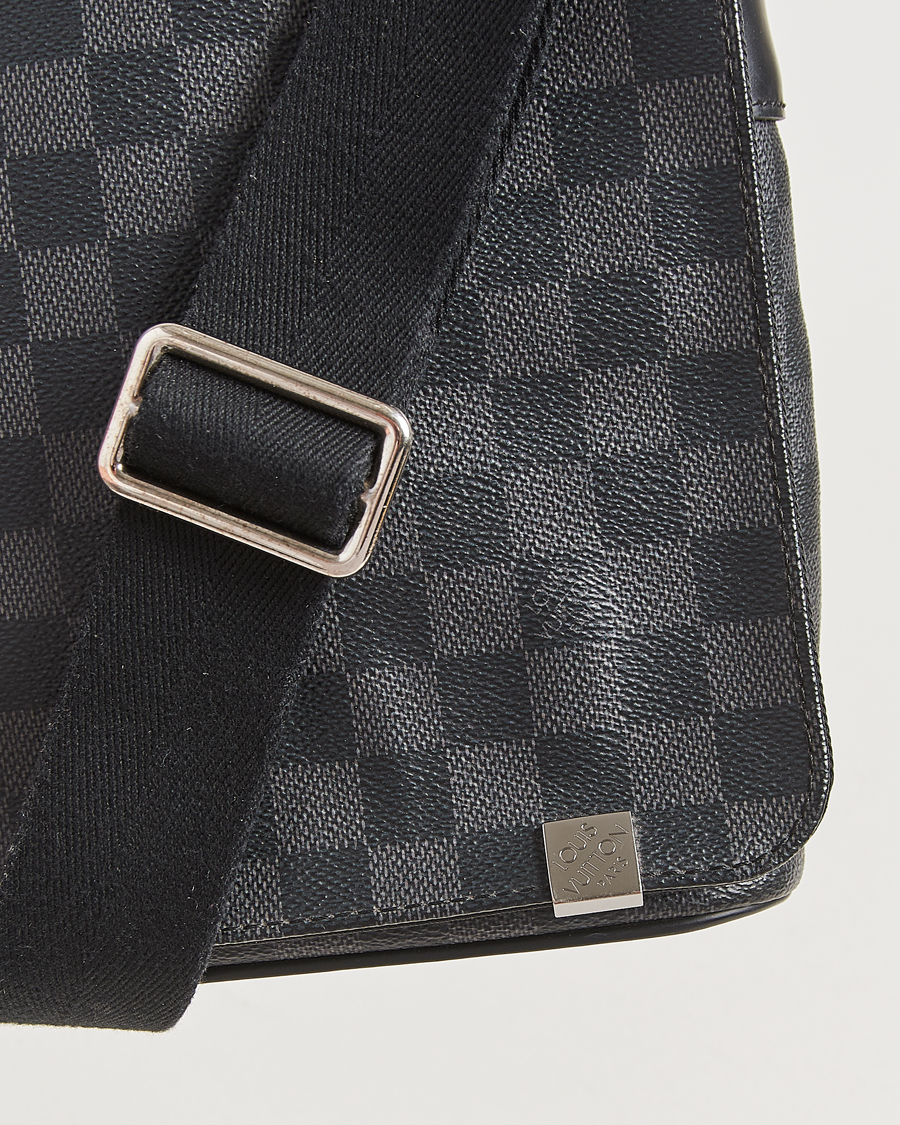 Heren | Pre-Owned & Vintage Bags | Louis Vuitton Pre-Owned | District PM Messenger Bag Damier Graphite