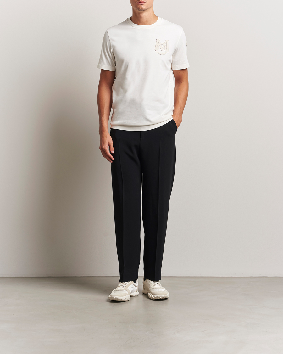 Heren | T-shirts | Moncler | Embossed Logo T-Shirt Off White