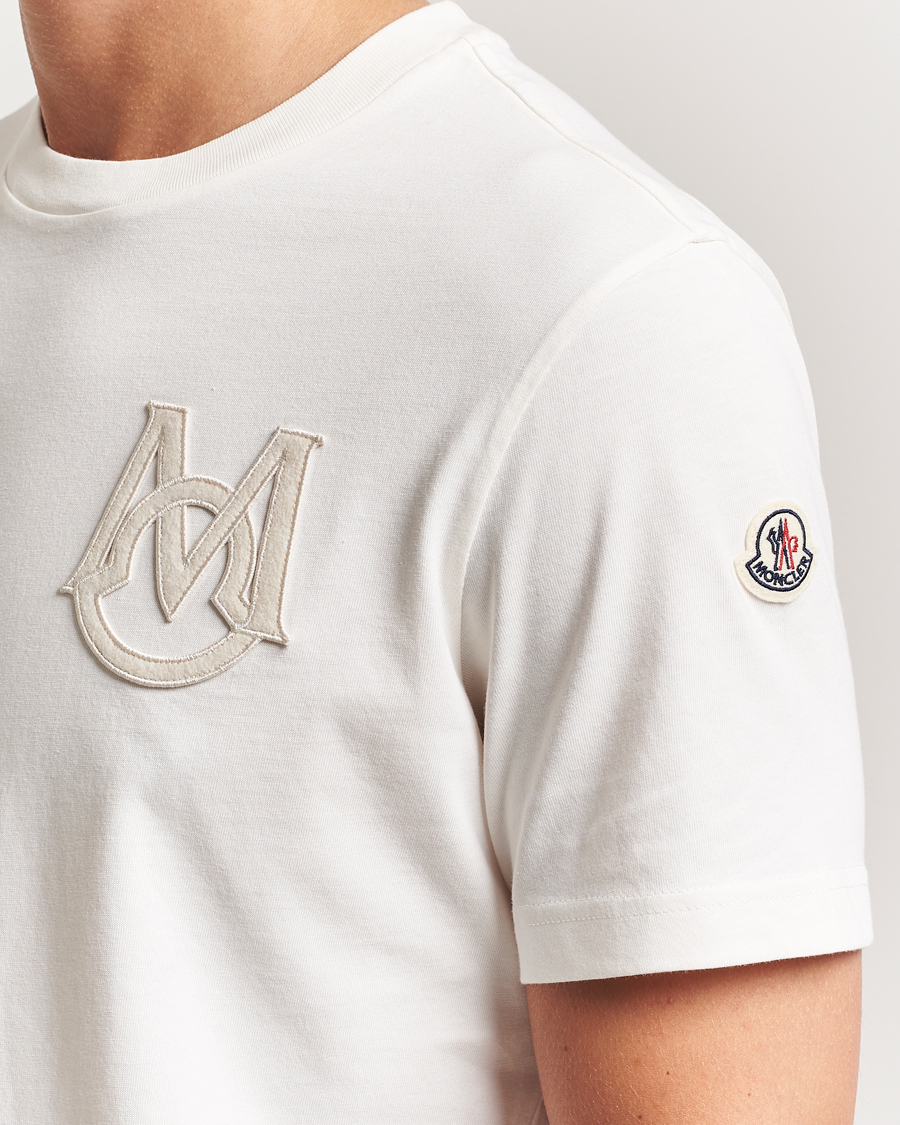 Heren | T-shirts | Moncler | Embossed Logo T-Shirt Off White