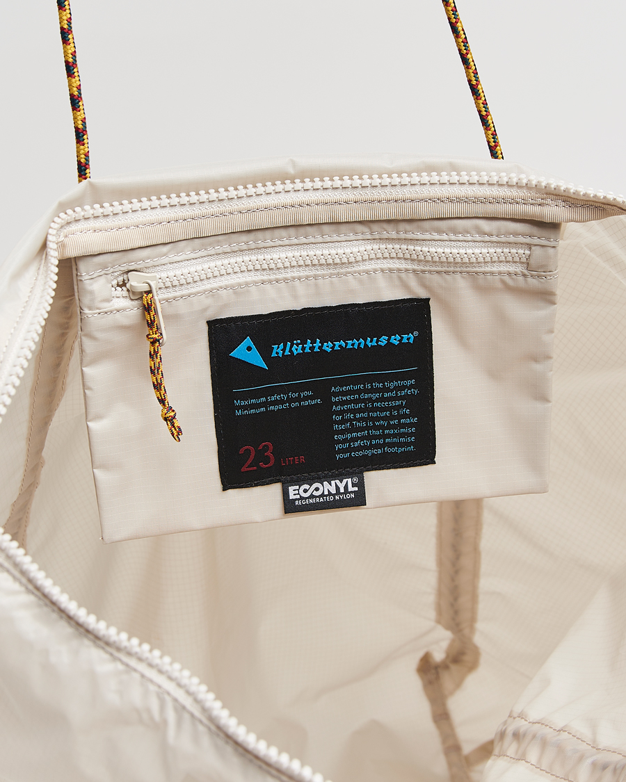 Heren | Tassen | Klättermusen | Gebo 23L Lightweight Totebag Putty Grey