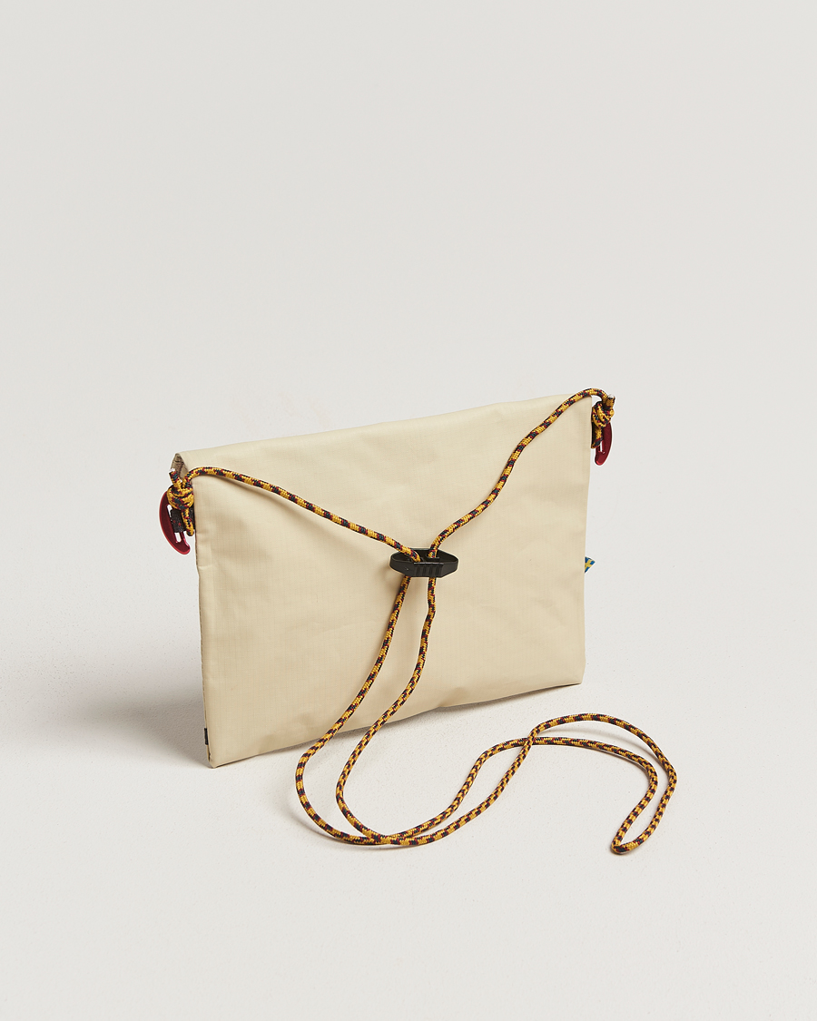 Heren | Klättermusen Hrid WP 1,5L Accessory Bag Clay | Klättermusen | Hrid WP 1,5L Accessory Bag Clay