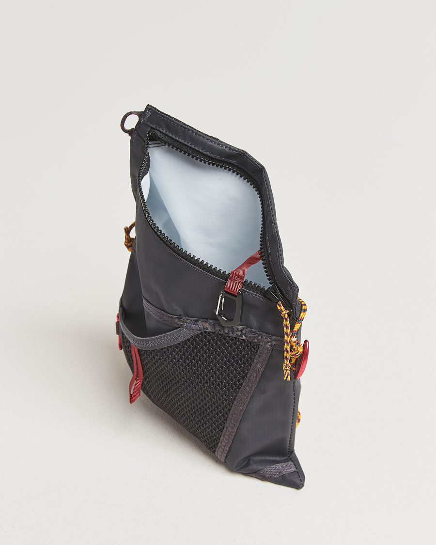 Heren | Tassen | Klättermusen | Hrid WP 1,5L Accessory Bag Raven