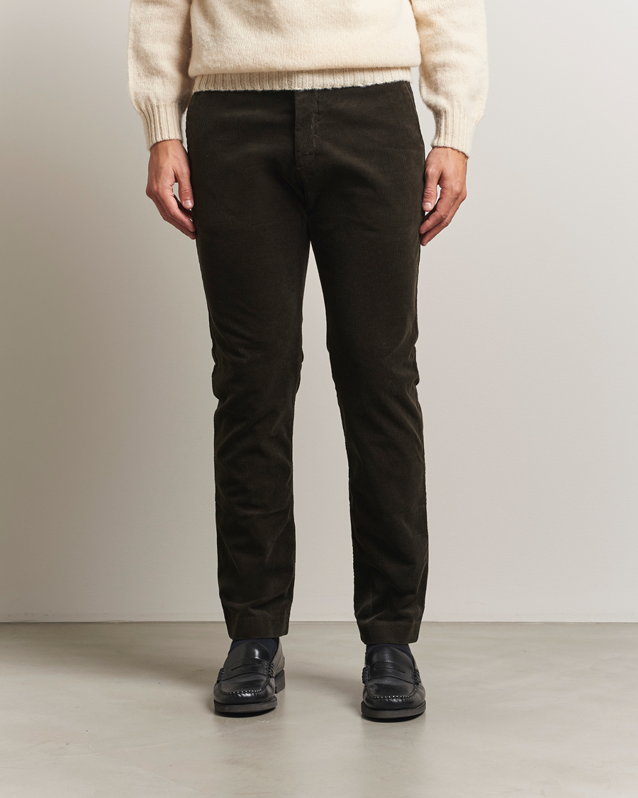 Heren | Broeken | NN07 | Theo Regular Fit Corduroy Chinos Dark Army
