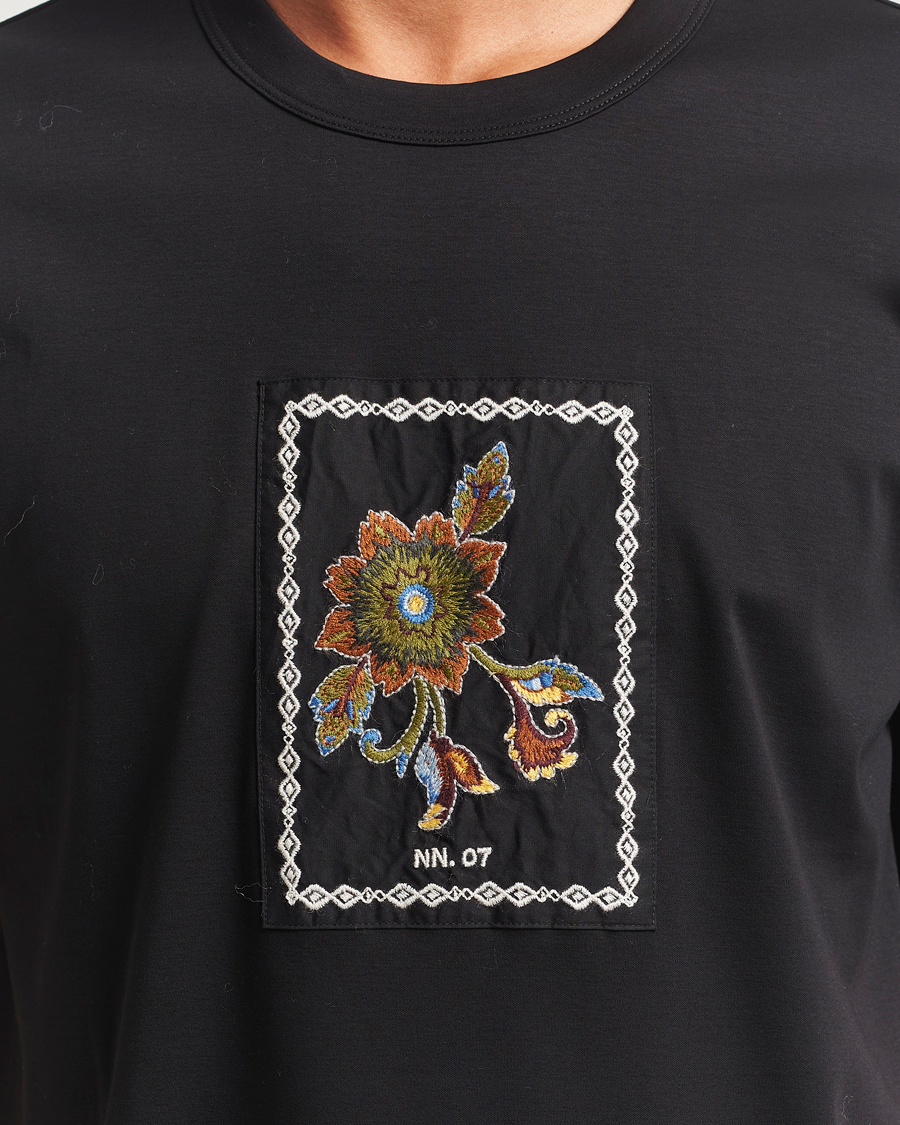 Heren | T-shirts | NN07 | Pedro Mercerized Flower T-Shirt Black