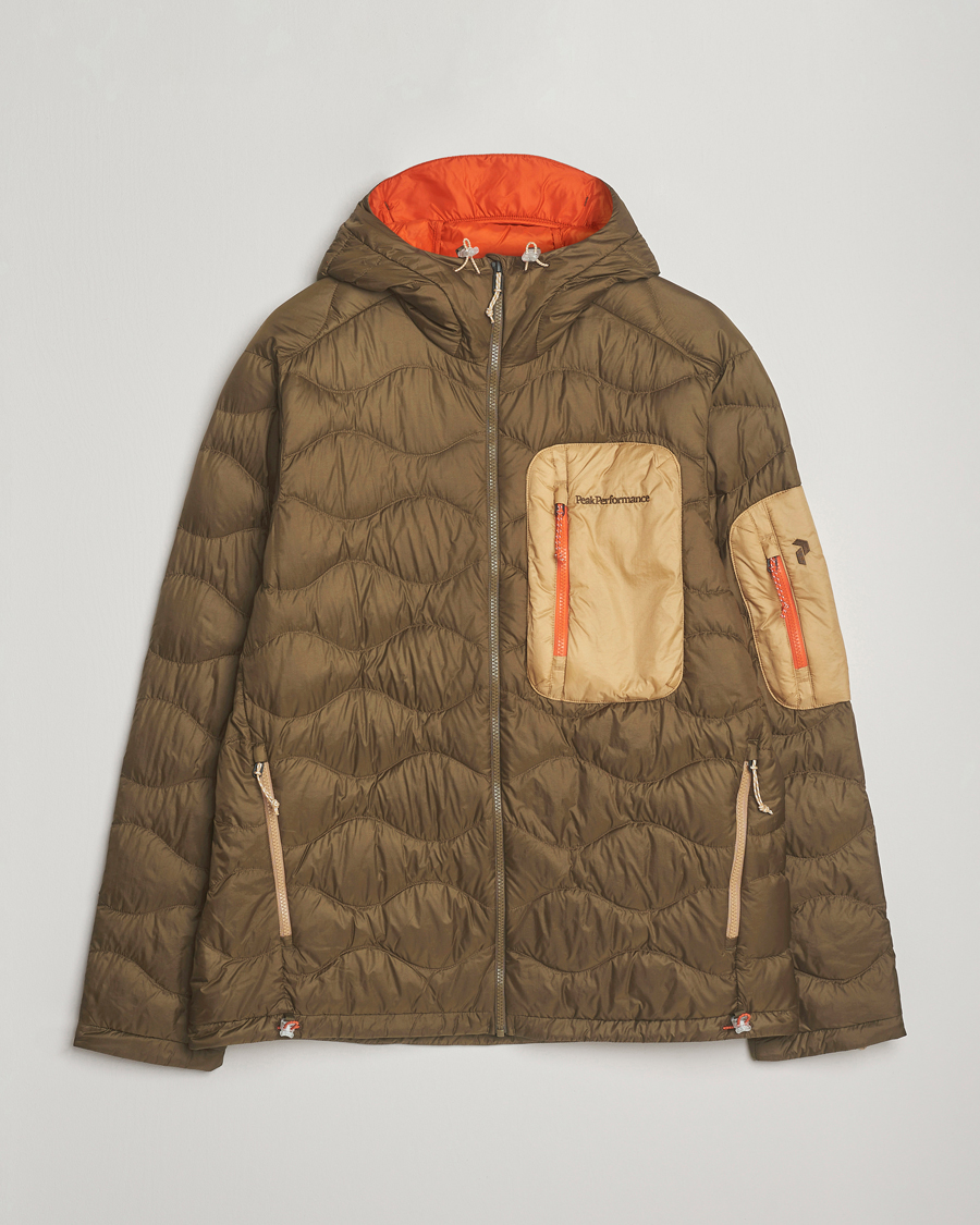 Heren | Jassen | Peak Performance | Helium Utility Down Hooded Jacket Meadow Moss/Sierra Sand