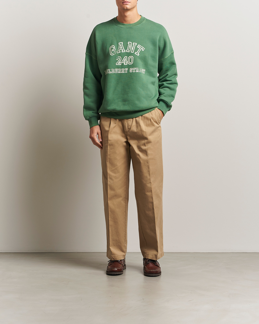 Heren | Truien | GANT 240 Mulberry Street | Vintage Graphic Crew Neck Sweatshirts Forest Green