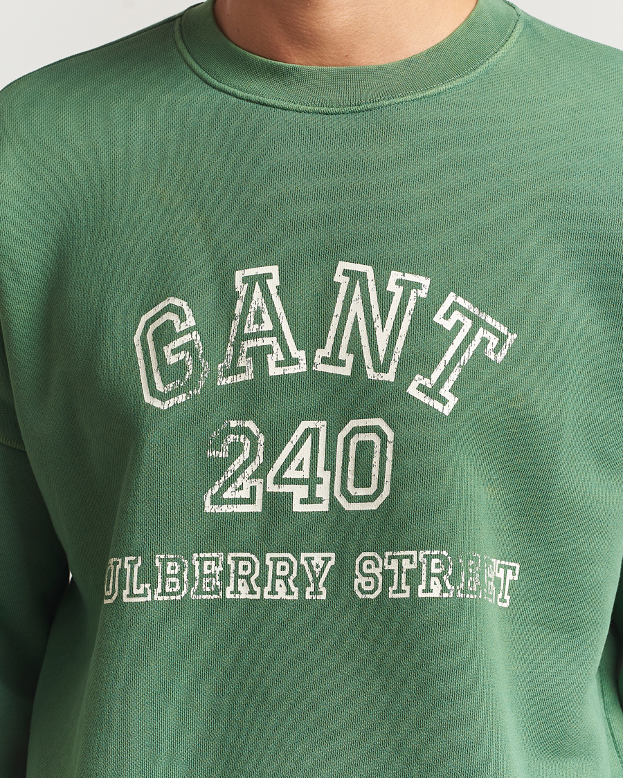 Heren | Truien | GANT 240 Mulberry Street | Vintage Graphic Crew Neck Sweatshirts Forest Green
