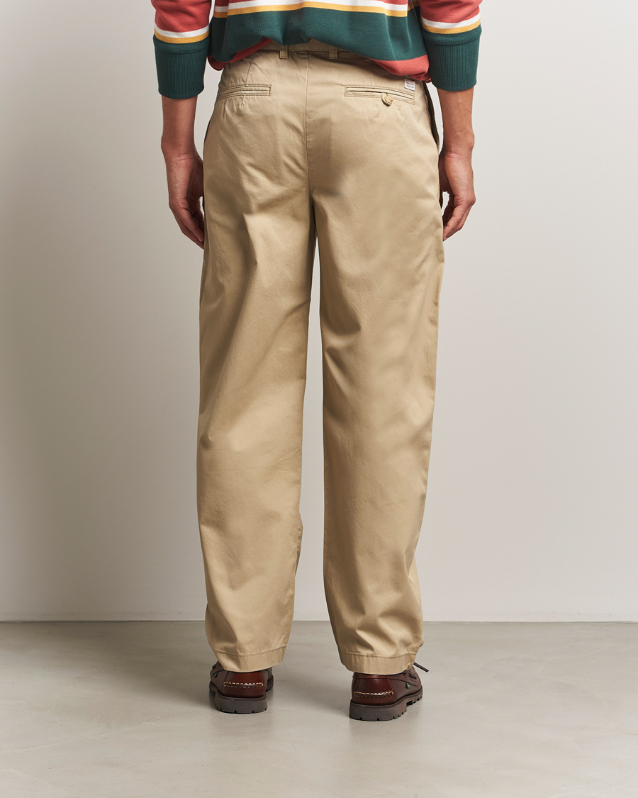 Heren | Broeken | GANT 240 Mulberry Street | Relaxed Fit Cotton Twill Chinos Woody Beige