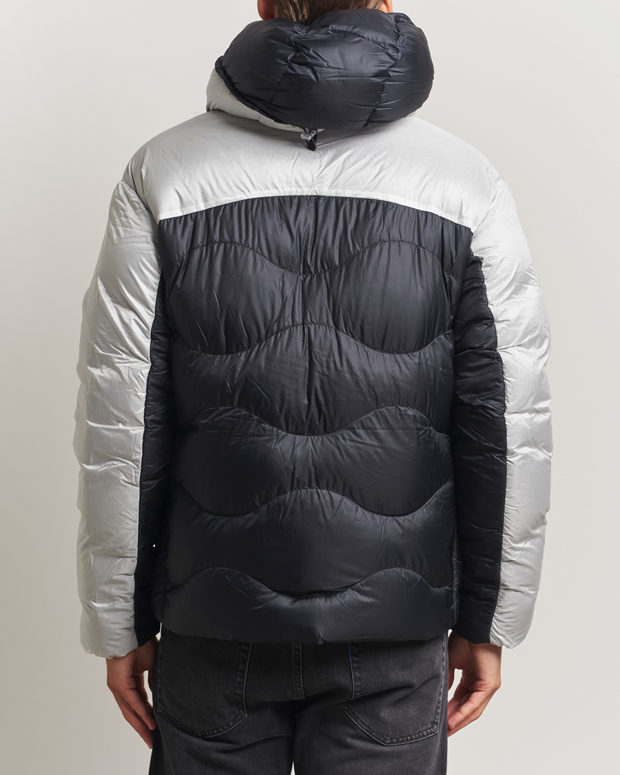 Heren | Jassen | Peak Performance | Helium Diamond Fused Hooded Down Jacket Black/Antarctica