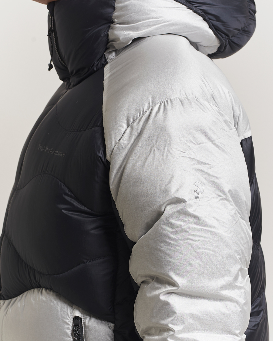 Heren | Jassen | Peak Performance | Helium Diamond Fused Hooded Down Jacket Black/Antarctica