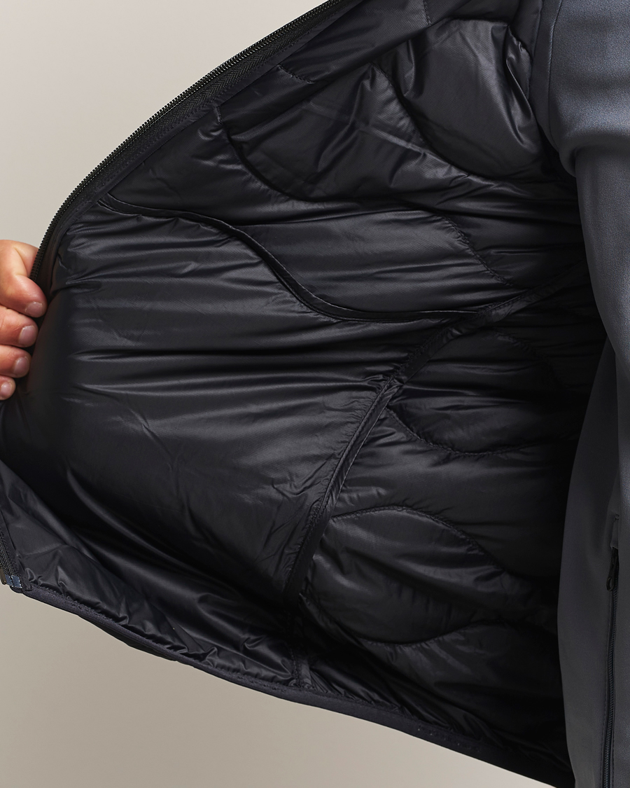 Heren | Gilets | Peak Performance | Helium Down Vest Black