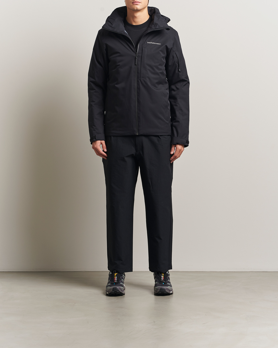 Heren | Jassen | Peak Performance | Maroon Insulated Jacket Black