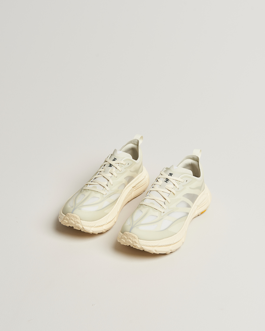 Heren | Trail sneakers | Hoka | One Mafate Speed 4 Lite Truffle Salt/Vintage Yellow