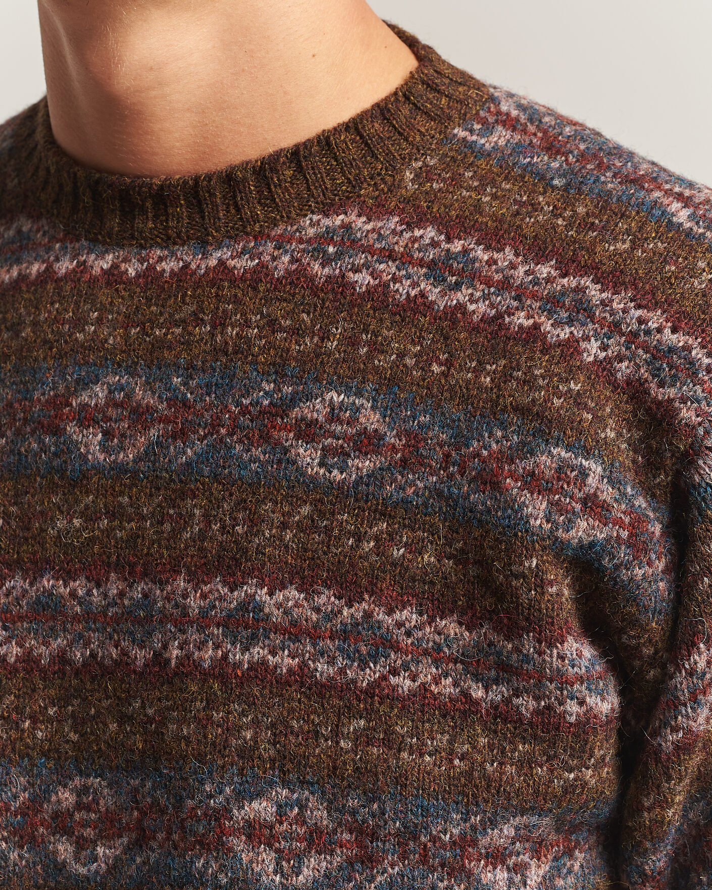 Heren | Truien | Jamieson's of Shetland | Jamiesons Of Shetland All Over Fair Isle Pullover Crew Neck Moss Green