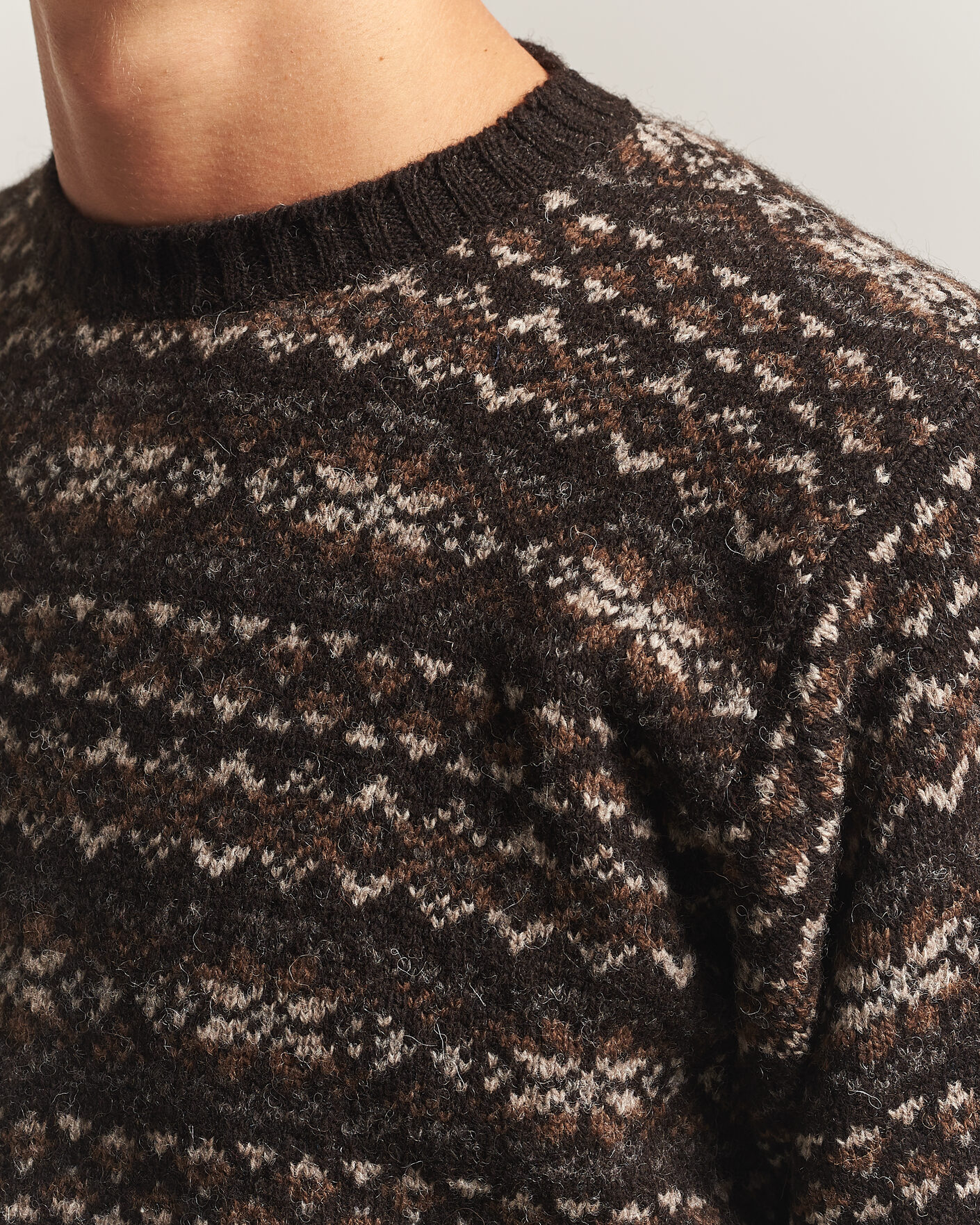 Heren | Truien | Jamieson's of Shetland | Jamiesons Of Shetland All Over Fair Isle Pullover Crew Neck Dark Brown