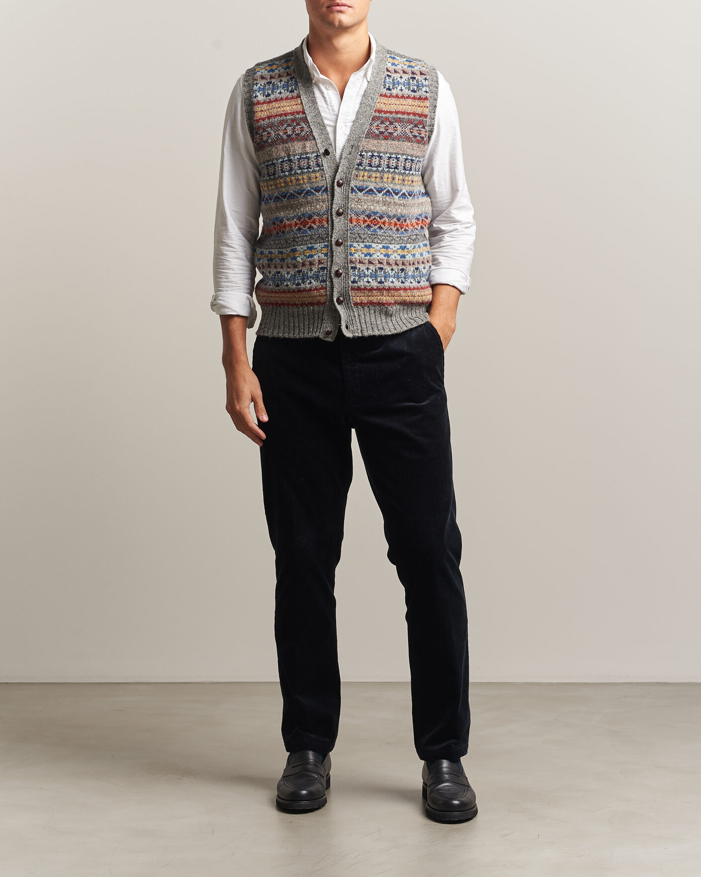 Heren | Truien | Jamieson's of Shetland | Jamiesons Of Shetland All Over Fair Isle Waistcoat Grey