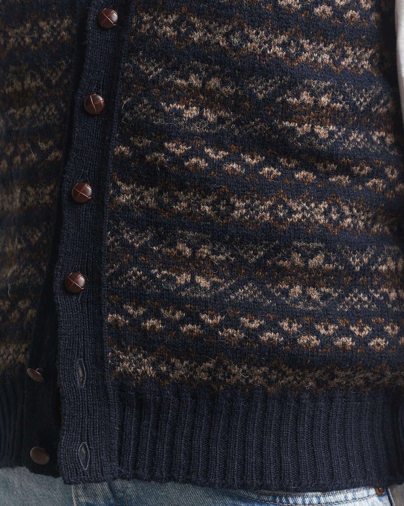 Heren | Truien | Jamieson's of Shetland | Jamiesons Of Shetland All Over Fair Isle Waistcoat Navy