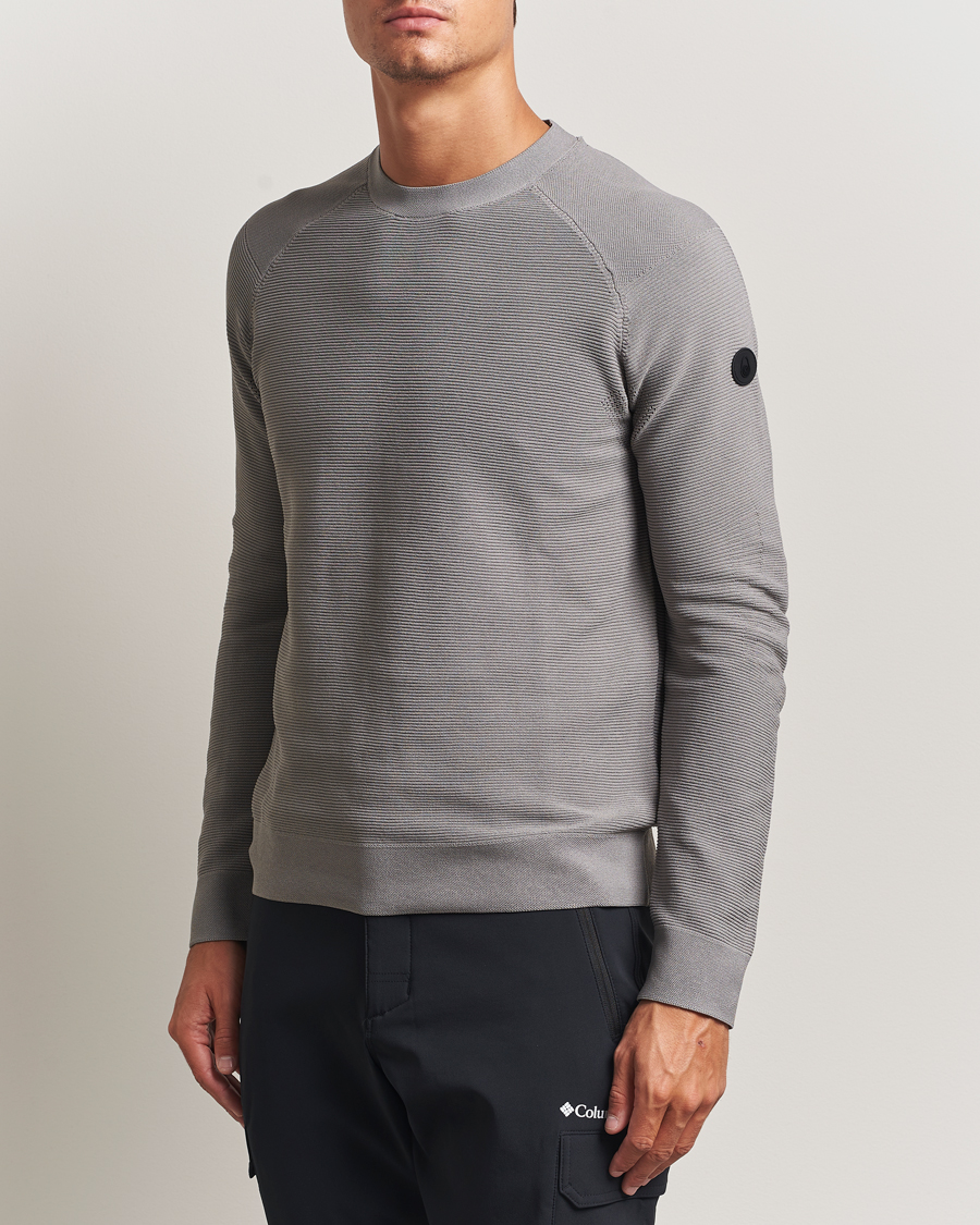 Heren | Truien | Sail Racing | Element Seamless Crew Neck Frost Grey
