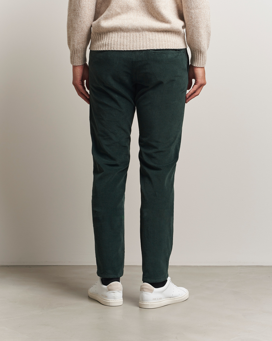 Heren | Broeken | Incotex | Slim Fit Leisure Cord Slacks Dark Green
