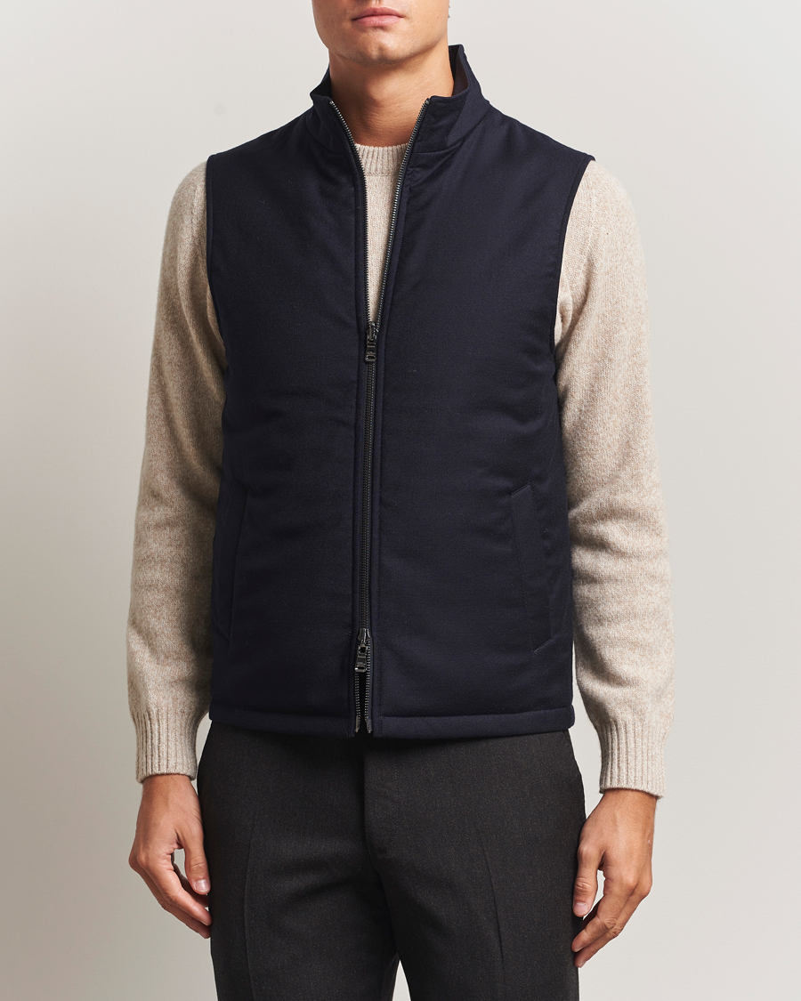 Heren | Gilets | Oscar Jacobson | Nylon/Wool Reversible Vest Navy