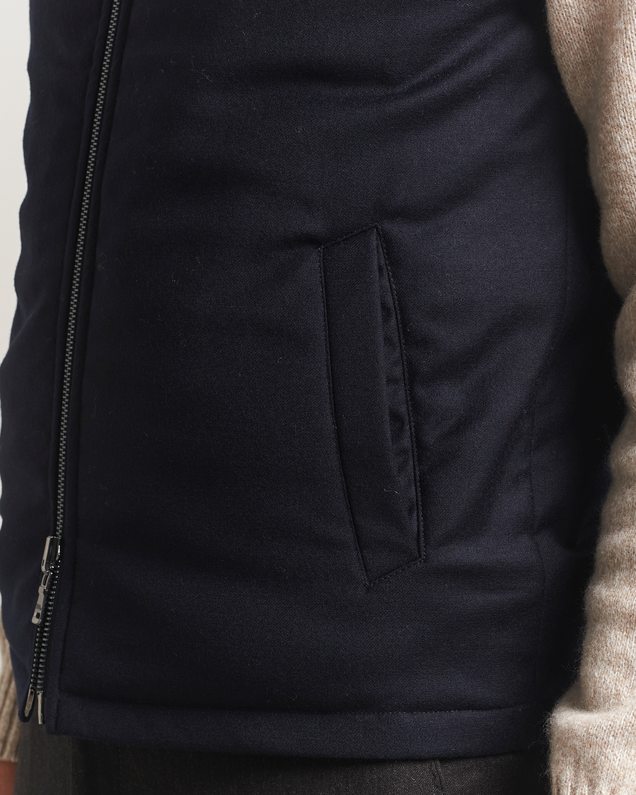 Heren | Gilets | Oscar Jacobson | Nylon/Wool Reversible Vest Navy