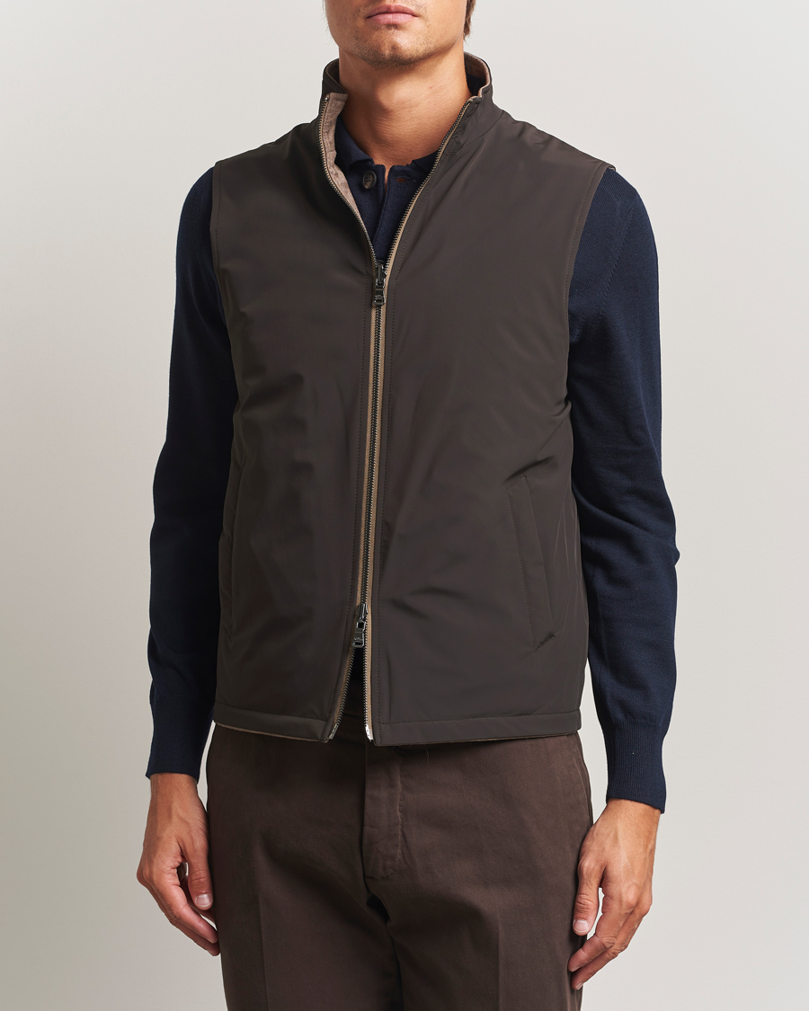 Heren | Gilets | Oscar Jacobson | Nylon/Wool Reversible Vest Brown