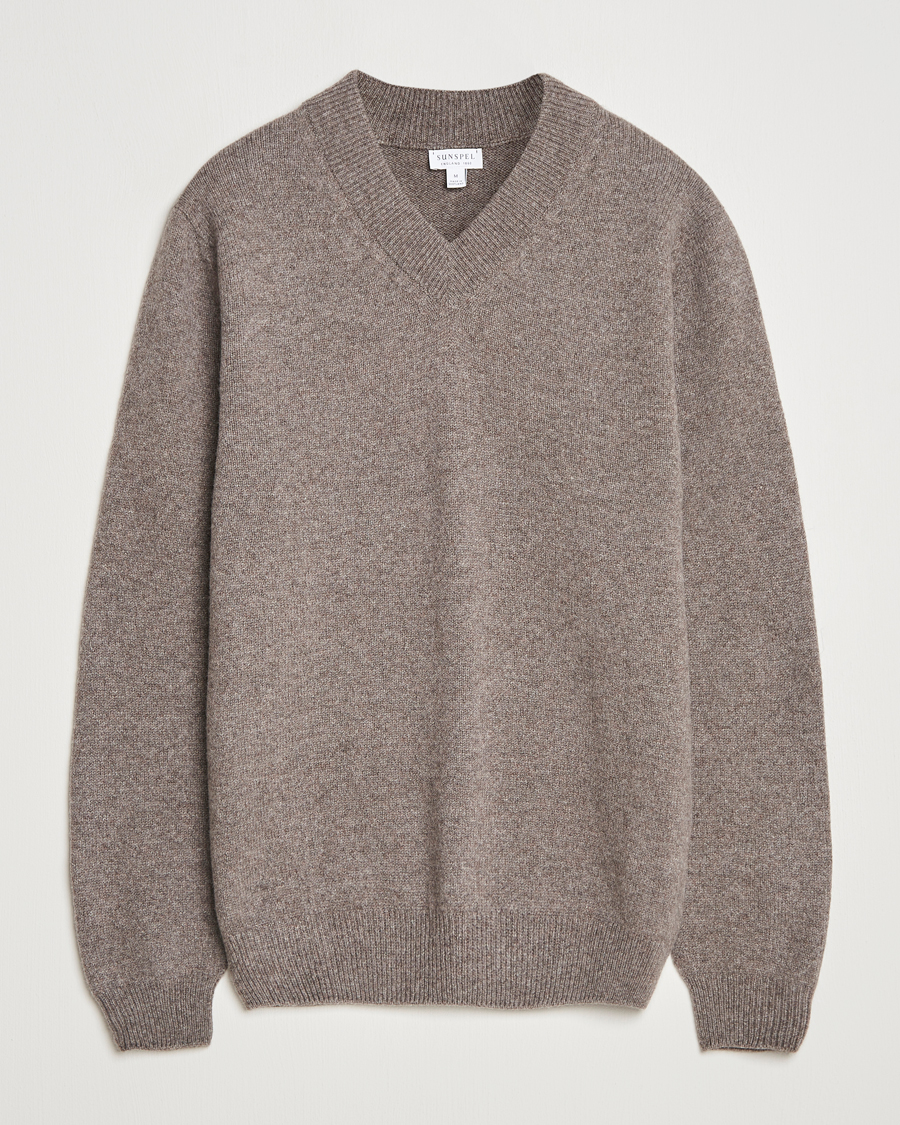 Heren | Truien | Sunspel | Knitted Lambswool V-Neck Bark