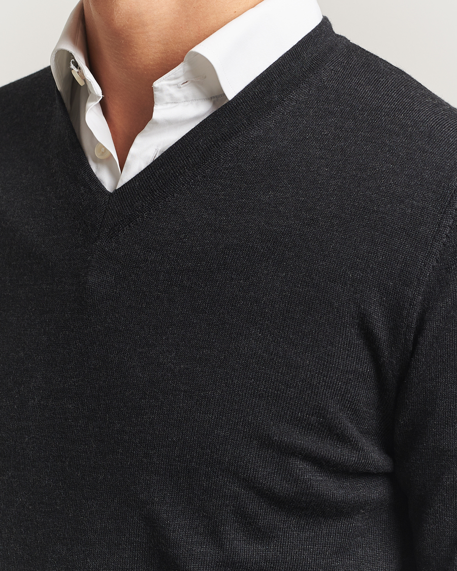 Heren | Truien | Charles Tyrwhitt | Pure Merino V-Neck Jumper Dark Charcoal