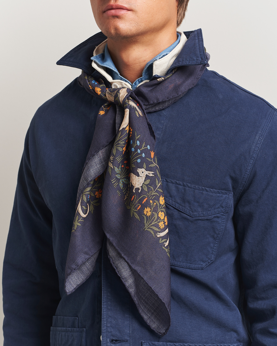 Heren | Sjaals | Drake's | Unicorn Garden Wool/Silk Scarf Navy