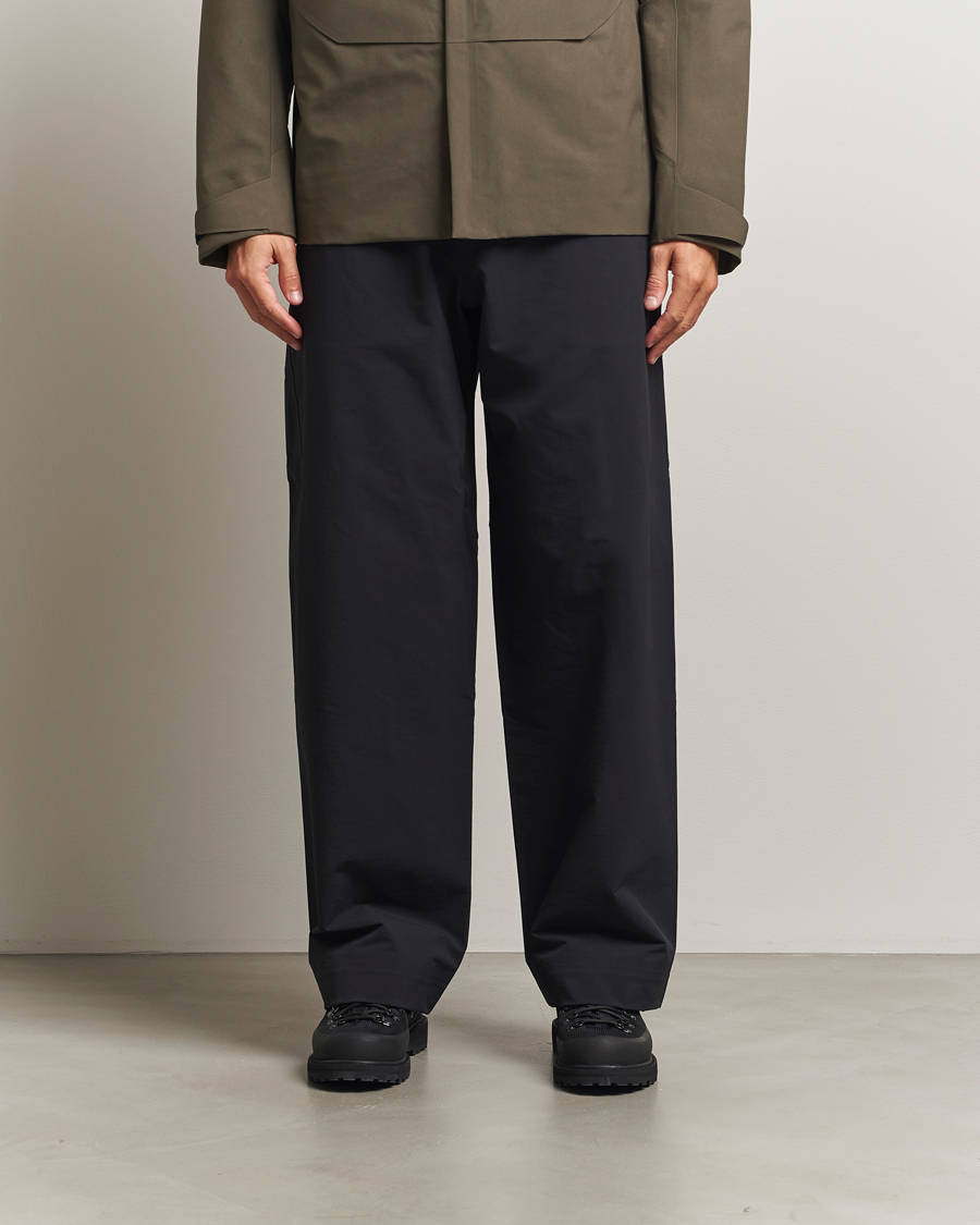 Heren | Broeken | Arc'teryx Veilance | Corbell Softshell Pants Black
